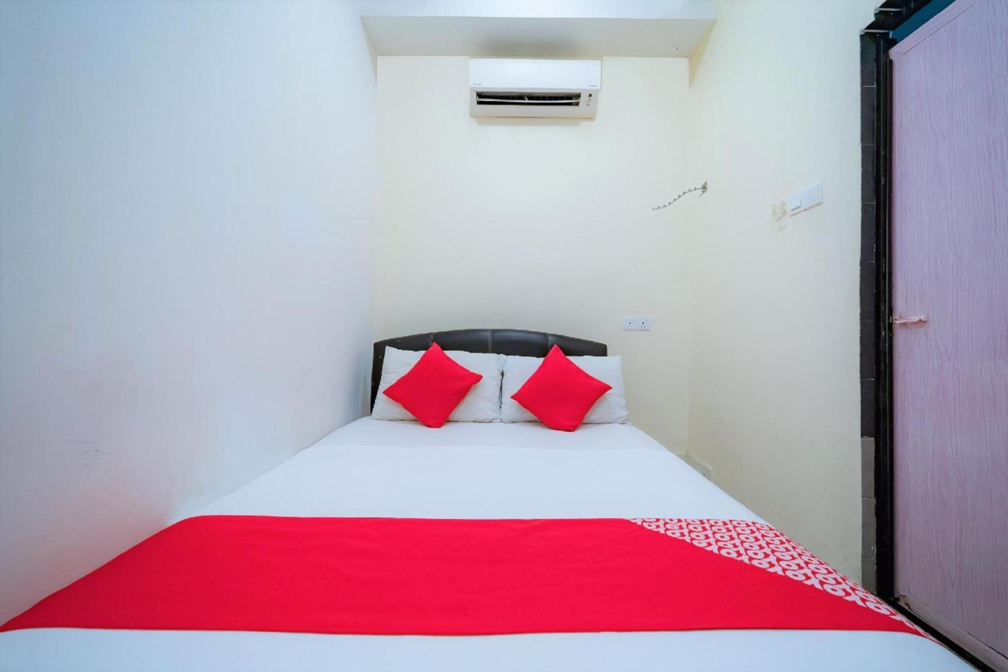 Super Oyo 89807 My Budget Home Batu Feringgi Bagian luar foto