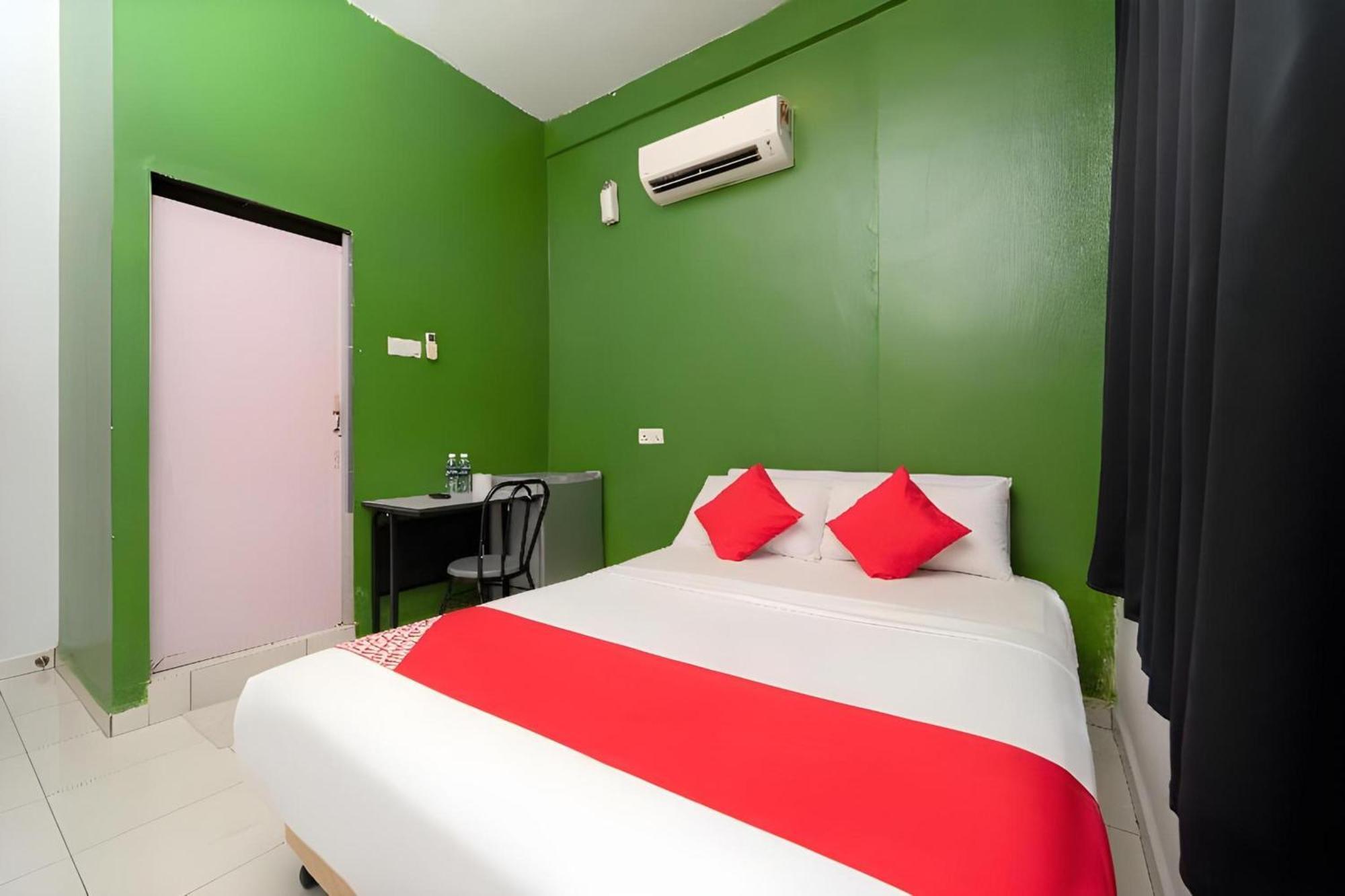 Super Oyo 89807 My Budget Home Batu Feringgi Bagian luar foto