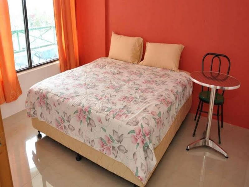 Super Oyo 89807 My Budget Home Batu Feringgi Bagian luar foto